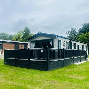  Holiday home Country With Hot Tub United Kingdom